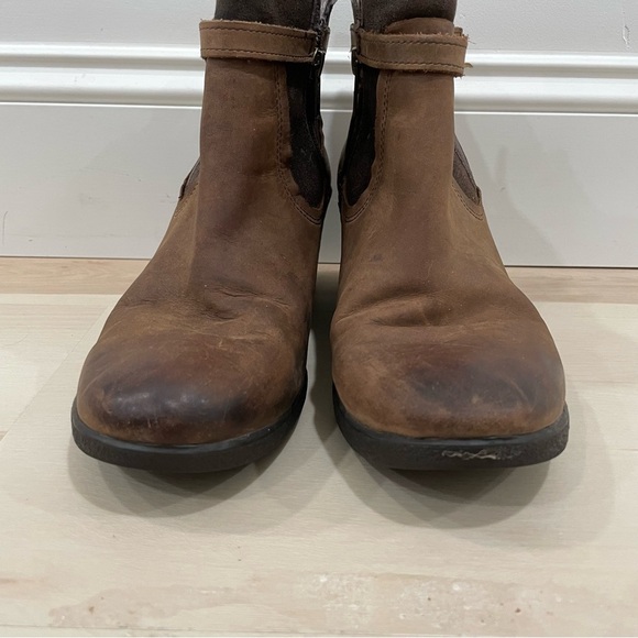 UGG Women's Size 8 Emalie Waterproof Wedge Leather Ankle Booties Brown 1008017 - Picture 4 of 14